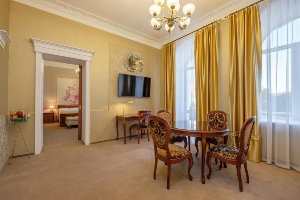 Room Image 3